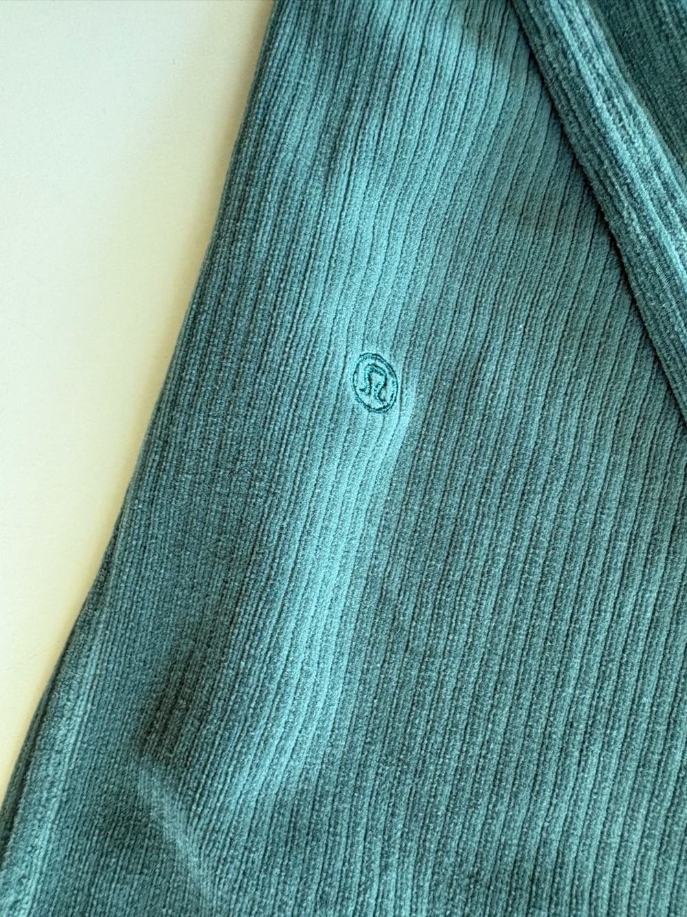 Lululemon Scuba Mid-Rise Wide-Leg Pant *Velvet Cord 6 - Picture 7 of 11